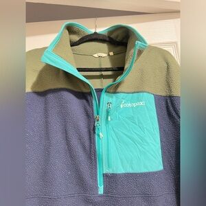Cotopaxi Colorblock Fleece Jacket in Teal and Olive
